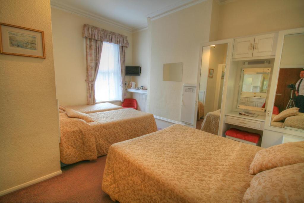 Arlington Hotel Bournemouth Habitación foto